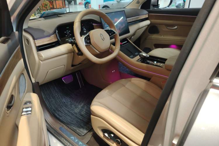 Used Hima AITO M7 2024 1.5T Rear-Drive Plus Version 5 Seats