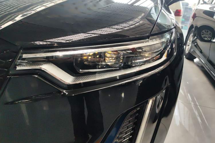 Used Cadillac XT6 2022 2.0T Six-Seater Four-Wheel Drive Luxury 120th Anniversary Limited Edition
