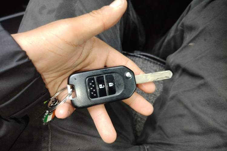 Used Honda CR-V 2019 240TURBO CVT 2WD Comfort Version China V Vehicle Key