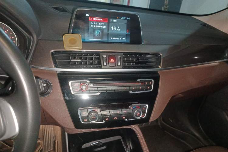 Used BMW X1 New Energy 2018 xDrive25Le Luxury Model Audio And AC Panel