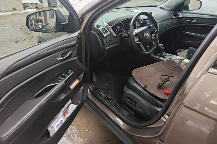 Used Cadillac SRX 2015 3.0L Comfort Version