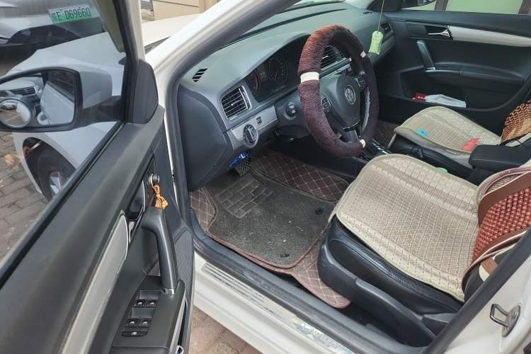 Used Volkswagen Gran Lavida 2013 1.4 TSI Automatic Luxury Model