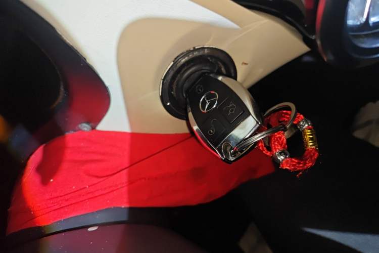 Used Mercedes-Benz Vito 2013 2.1T Elite Edition Vehicle Key