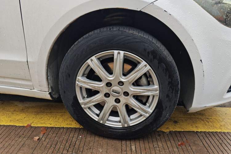 Used Qoros 3 2018 Sedan 1.6L Automatic Leading Model