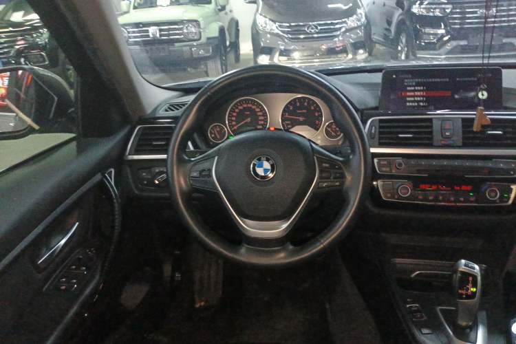 Used BMW 3 Series 2019 320Li Fashion Model
