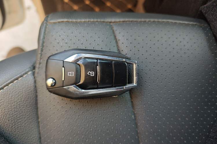 Used SAIC MAXUS G20 2023 ES 2.0T Gasoline Automatic Value Edition