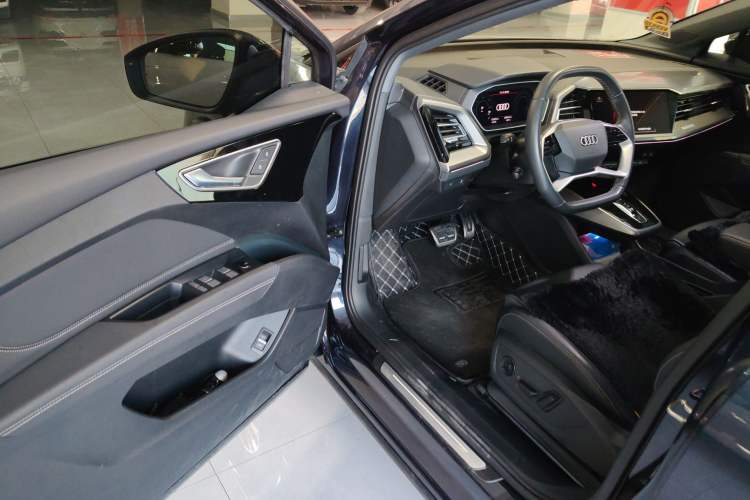 Used Audi Q4 e-tron 2024 40 e-tron Adventure Edition Interior 3