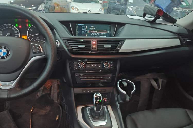 Used BMW X1 2014 sDrive18i Leading Model