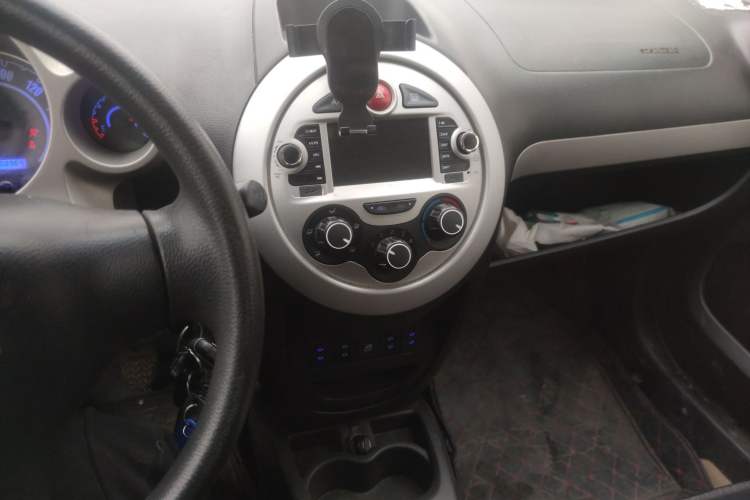 Used JAC Group Yueyue 2012 CROSS 1.0L Luxury Model