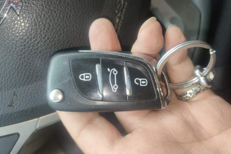 Used Chery E3 2013 1.5L Manual ZhiShang Model