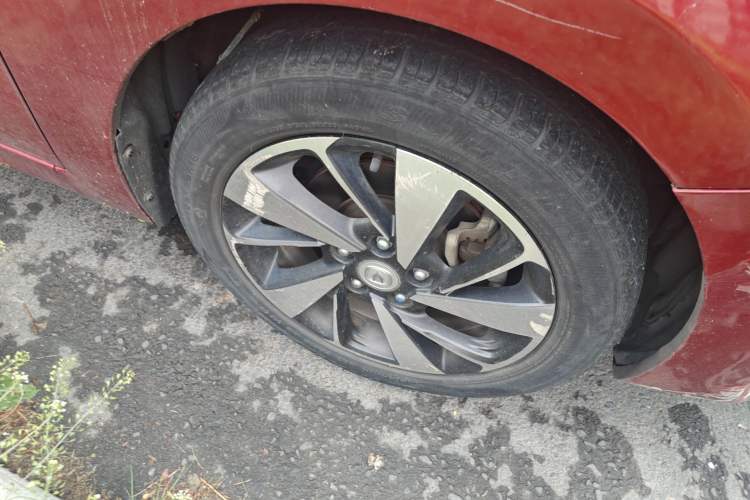 Used CHANGAN Eado DT 2018 1.6L Manual Luxury Model Right Front Wheel Hub