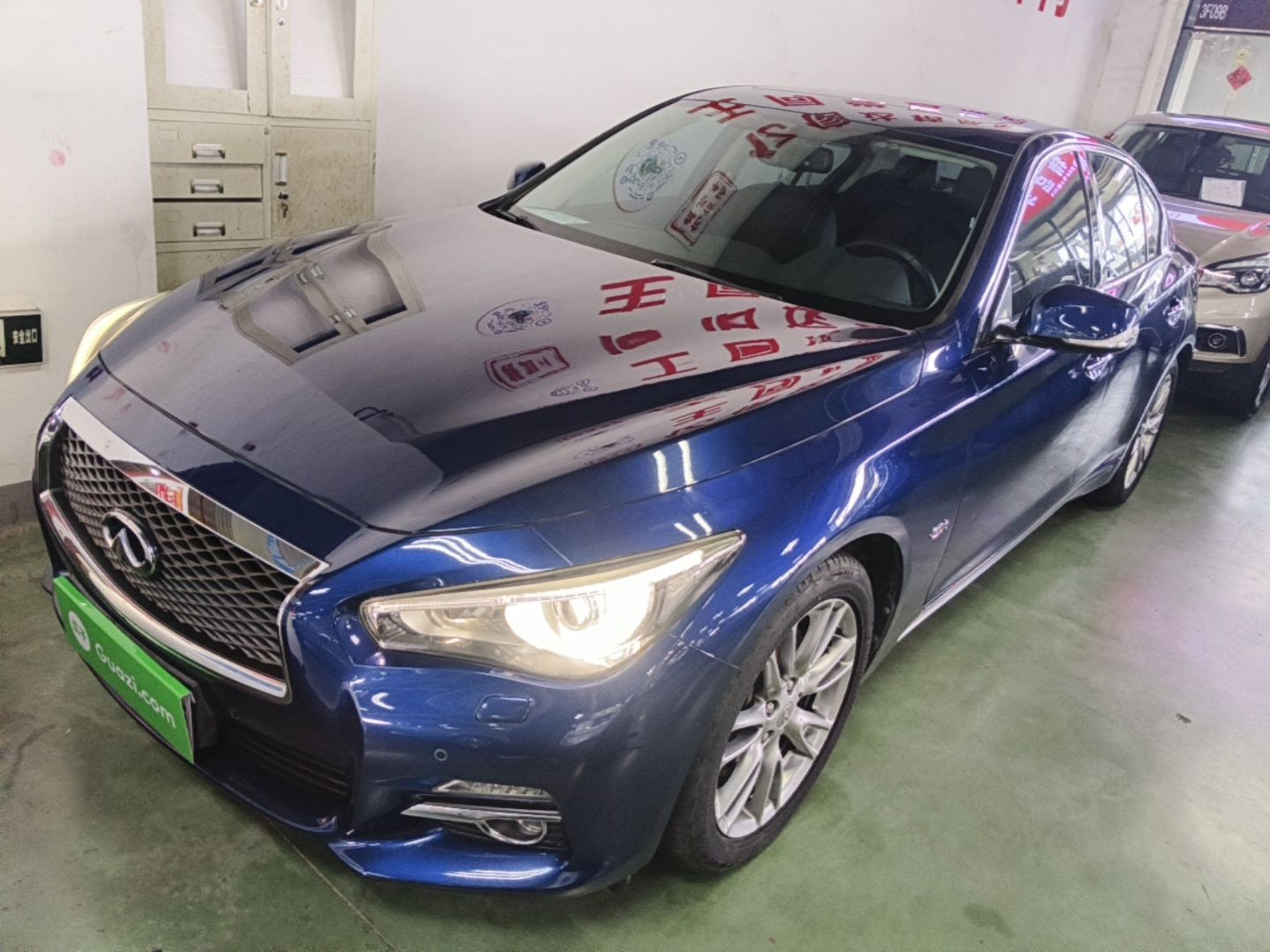 Parte inferior delantera