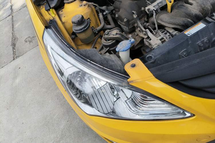 Used Hyundai Verna (older generation) 2010 Sedan 1.4L Manual Comfort GS