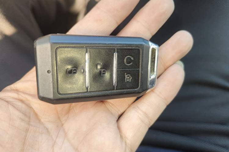 Used BYD e2 2019 Standard Range Version – Yue·Standard Model Vehicle Key