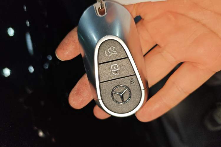 Used Mercedes-Benz E-Class New Energy 2024 E 350 e L Plug-in Hybrid Sedan
