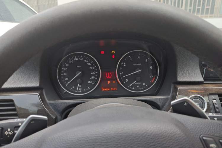 Used BMW 3 Series 2012 325i Luxury Edition