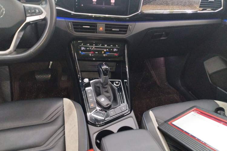 Used Volkswagen Tayron GTE Plug-in Hybrid 2022 1.4T Luxury Edition Gear Lever