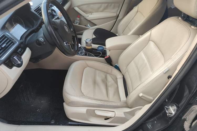 Used Volkswagen Passat 2014 1.8TSI DSG Prestige Edition