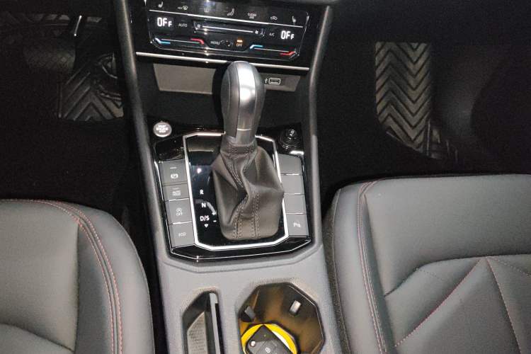 Used Volkswagen Lavida 2024 300TSI DSG Starry Sky Leading Edition