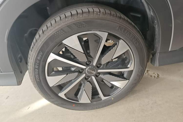 Used BYD Song PLUS New Energy 2025 DM-i 112KM Prestige Model
