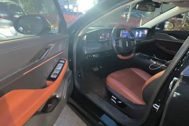 Used Lincoln Z 2022 iXiang Deluxe Edition Driver Seat