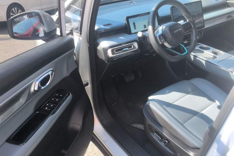 Used AION Y 2024 Younger Star Edition