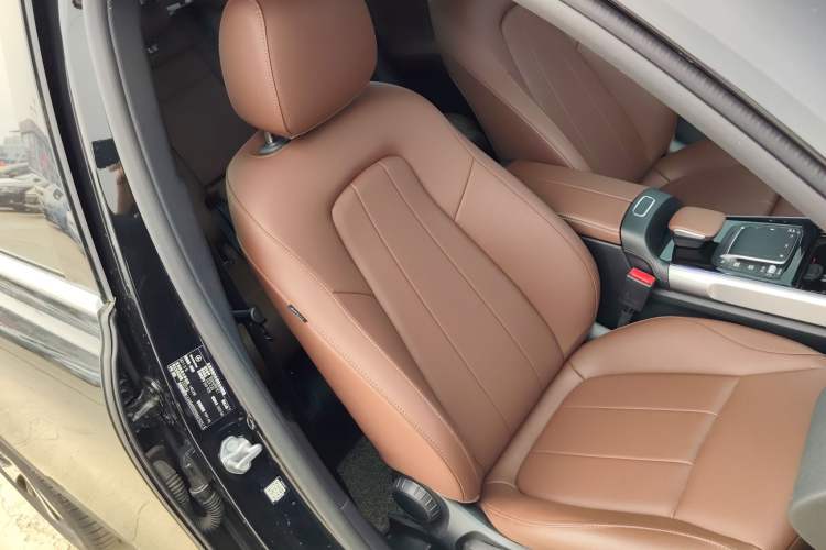 Used Mercedes-Benz GLB 2022 GLB 220 Fashion Model
