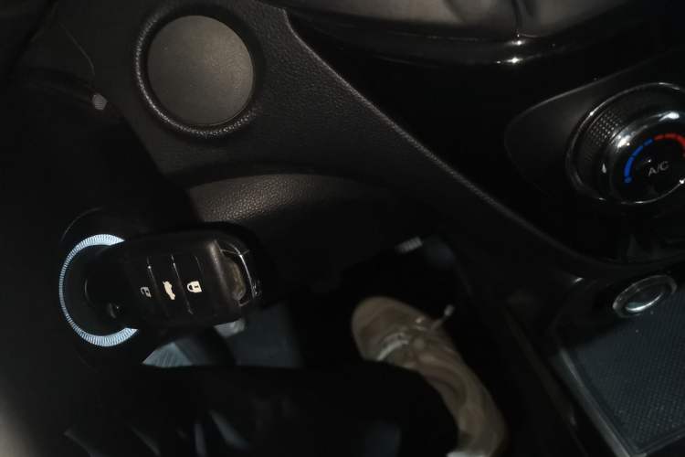 Used CHANGAN CS15 2016 1.5L Manual Fashion Edition
