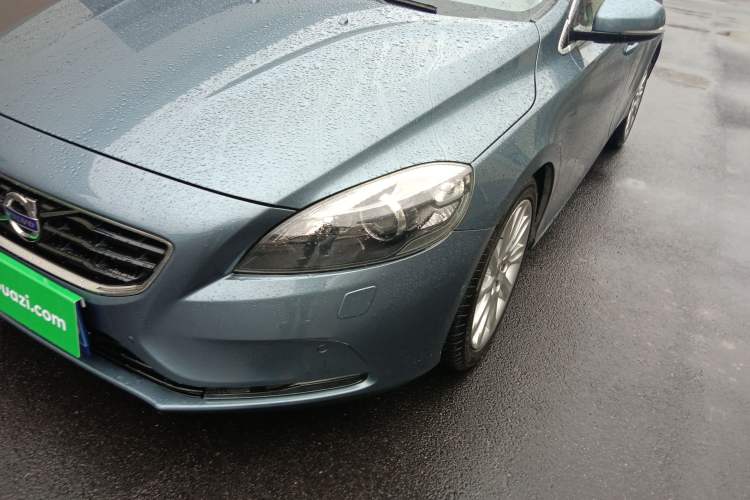 Used Volvo V40 2014 2.0T Zhiya Edition