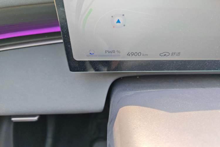 Used Nissan N6 2026 Model 180 Max Odometer Close Up