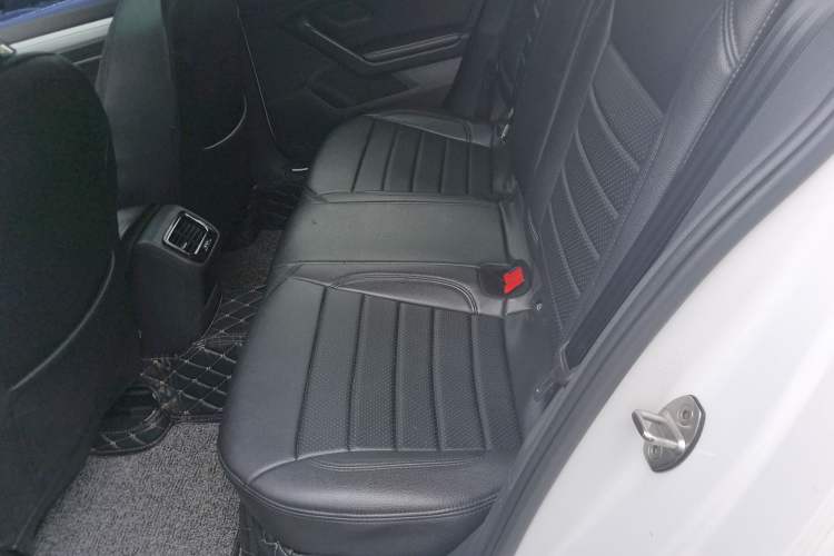 Used Volkswagen Lamando 2018 230TSI DSG Fashion Edition Left Rear Seat