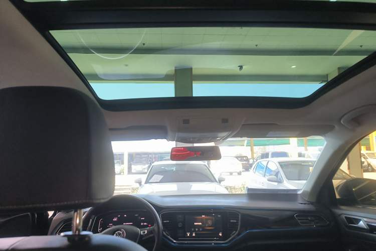 Used Volkswagen T-ROC 2020 280TSI DSG Two-Wheel Drive Comfort Version
