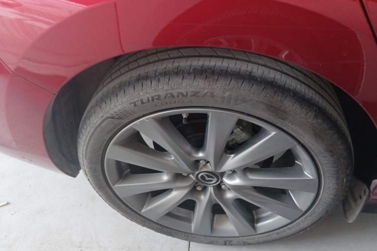 Used Mazda 3 Axela 2022 2.0L Automatic Zhiya Edition Right Rear Wheel Hub