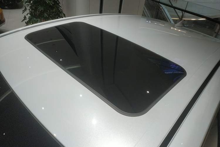 Used Toyota Camry 2023 2.0G Luxury Edition