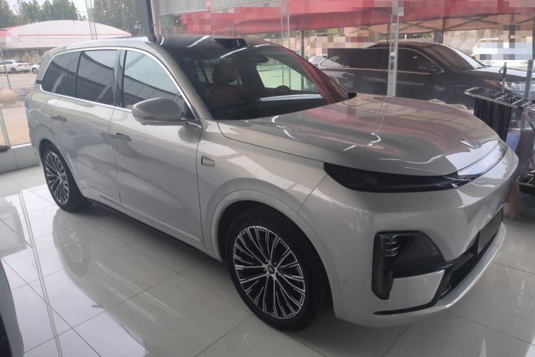 Used Deepal S09 2025 Four-Wheel Drive Ultra+ Custom Edition
