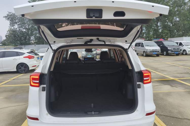 Used BYD Song 2019 1.5TI Automatic Smart Connect Luxe Version
