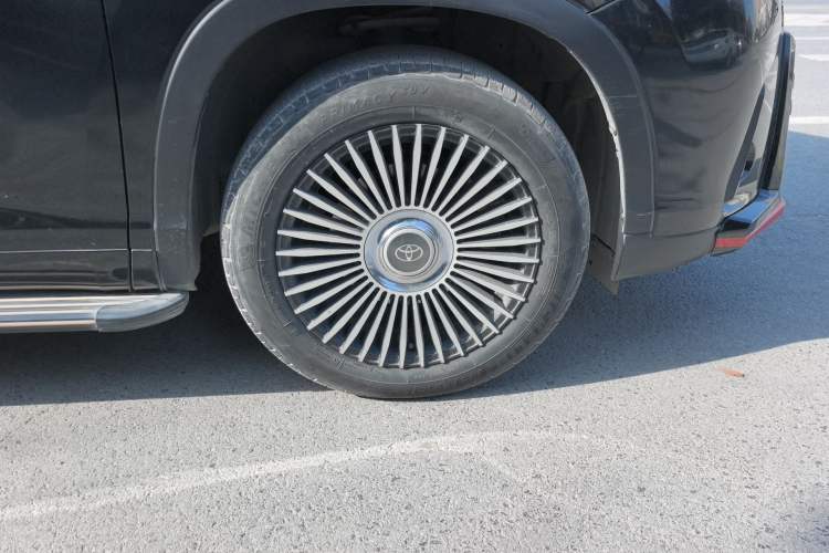 Used Toyota Highlander 2018 2.0T Four-Wheel Drive Prestige Version 7 Seats China VI Standard