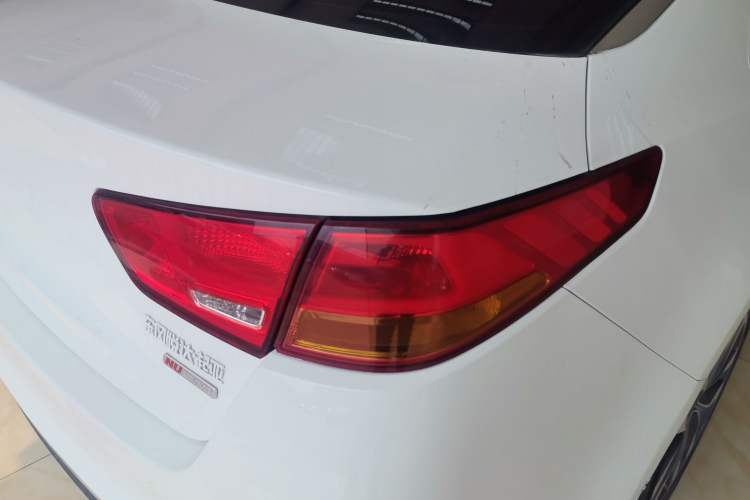 Used Kia K5 2015 2.0L Automatic LUX