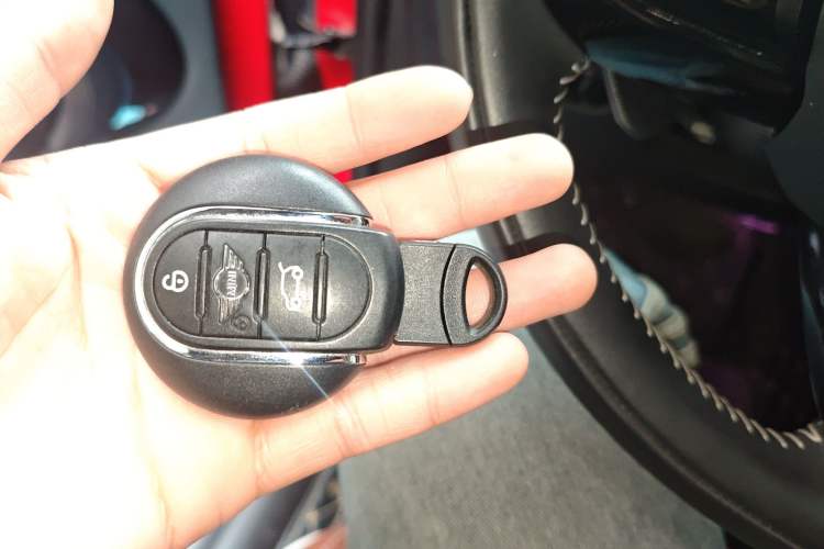 Used MINI 2018 2.0T COOPER S Artist Five-Door Edition Vehicle Key