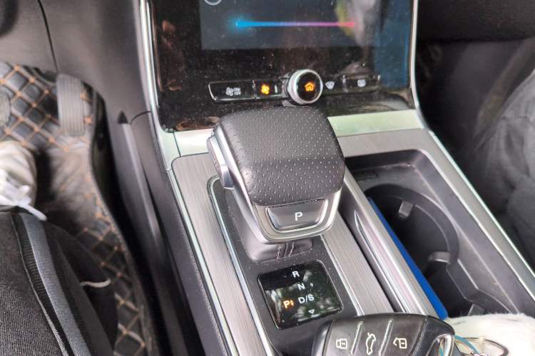 Used Roewe RX5 2020 PLUS 300TGI Automatic Ali National Style Luxury Edition