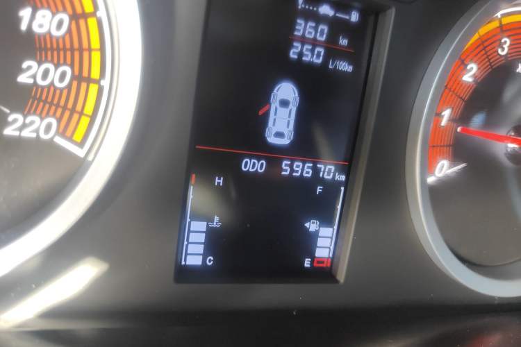 Used Soueast DX5 2019 1.5L Manual Luxury Version
