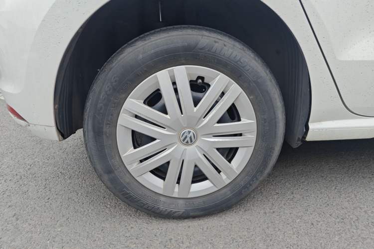 Used Volkswagen Polo 2016 1.4L Manual Fashion Model
