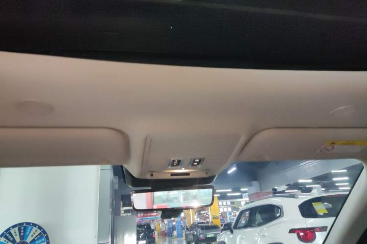 Used Land Rover Range Rover Evoque 2022 Aurora L 249 PS R-Dynamic Luxury Edition