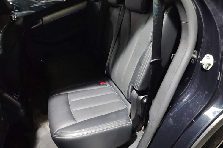 Used BYD Tang 2018 2.0T Automatic SmartConnect Prestige 7-Seater China V Standard
