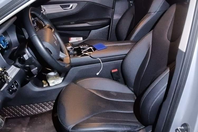 Used Hongqi E-QM5 2023 620km PLUS
