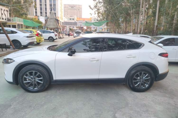 Used Mazda CX-4 2021 2.0L Automatic Two-Wheel Drive Blue Sky Dynamic Edition
