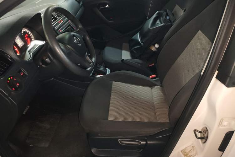 Used Volkswagen Polo 2016 1.4L Automatic Trendy Model
