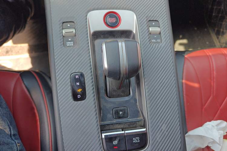 Used GAC Trumpchi EMPOW 2021 270T DCT J11 Version Gear Lever