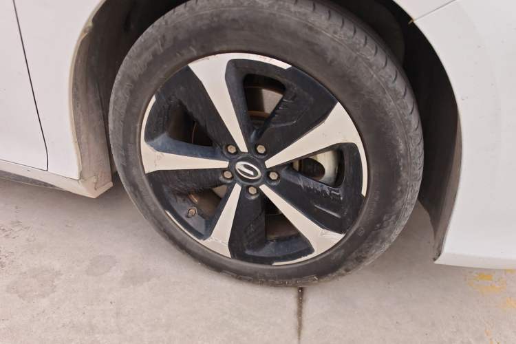 Used GAC Group Toyota iA5 2021 Leading Edition Right Front Wheel Hub