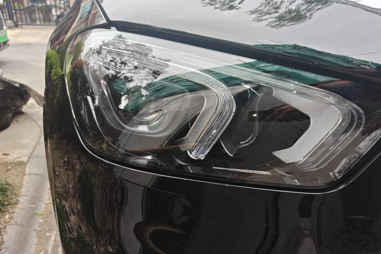 Used Mercedes-Benz GLE 2021 GLE 450 4MATIC Luxury Model Right Front Headlight